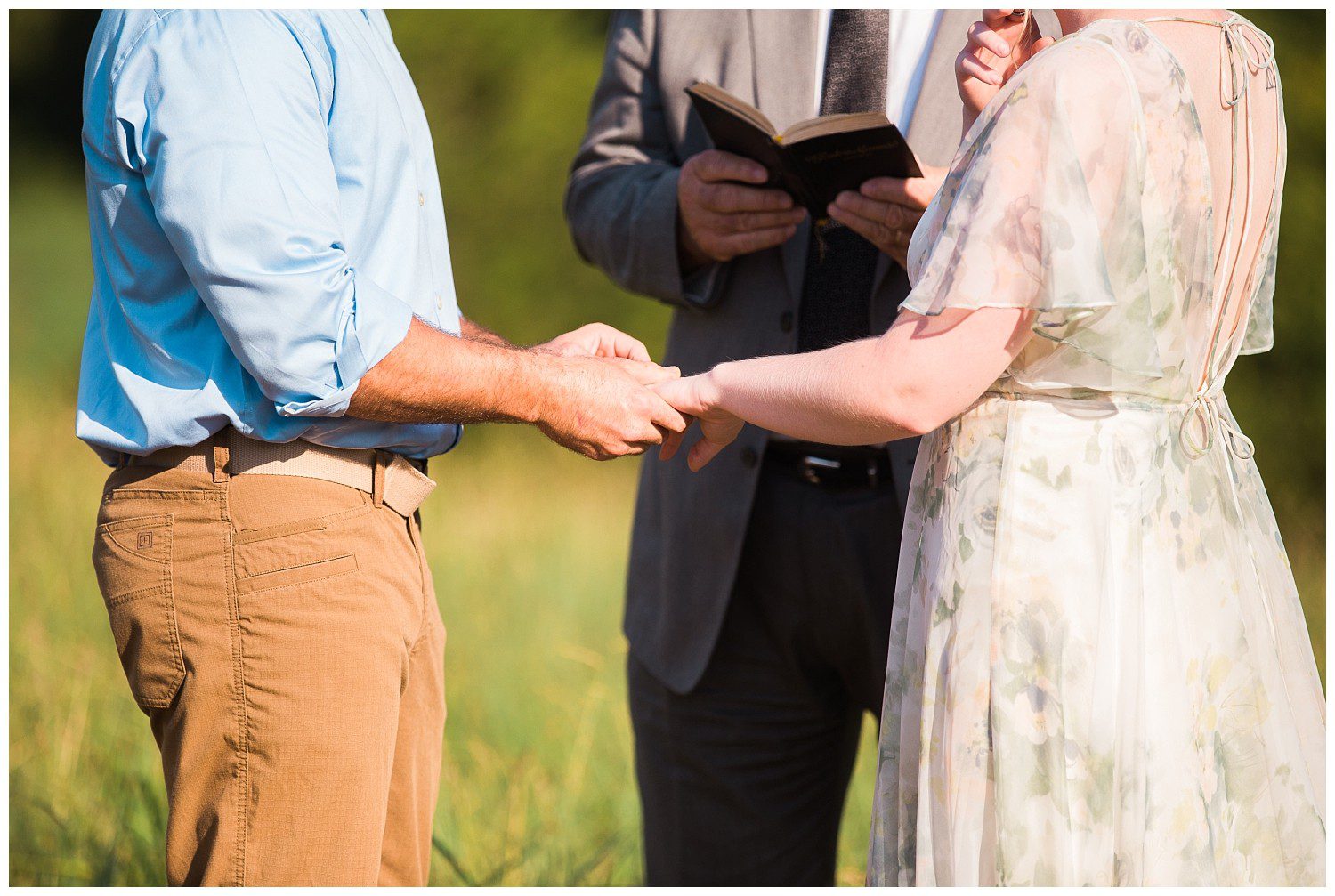 Intimate Tennessee Wedding Photographer